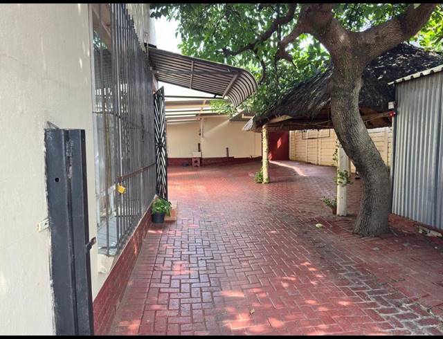 2 BEDROOM HOUSE FOR SALE IN LAUDIUM